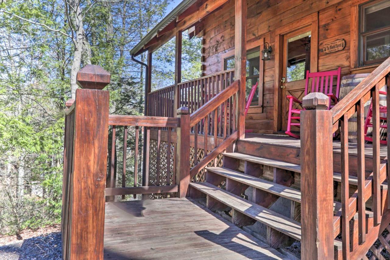 Cozy Cabin With Hot Tub In The Heart Of Pigeon Forge 빌라 외부 사진